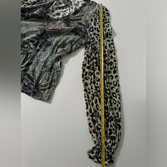 Anthropologie Blank London Sibley
Safari Cheetah Print Blouse Size Small - Picture 12 of 12